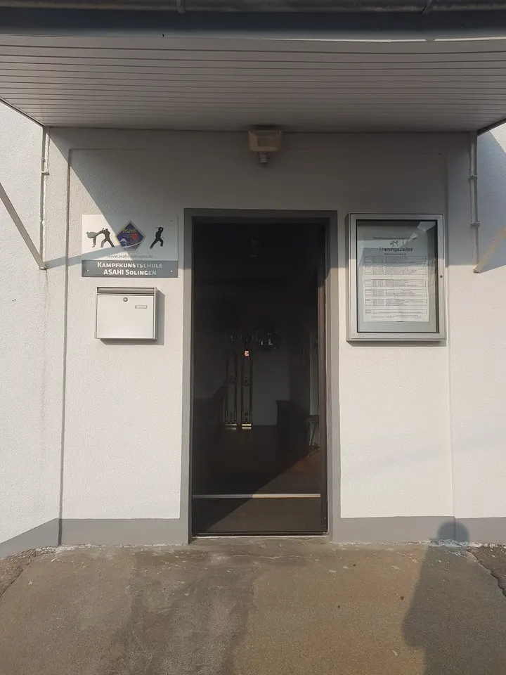 Kampfkunstschule ASAHI Solingen (Kinder-Karate Solingen) — kampfsport-studio in Solingen — 4