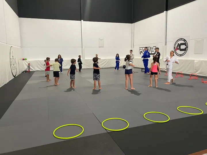 Rom Jiu-Jitsu Academy — artes marciales-studio en Pere Crespí, Alzira — 3