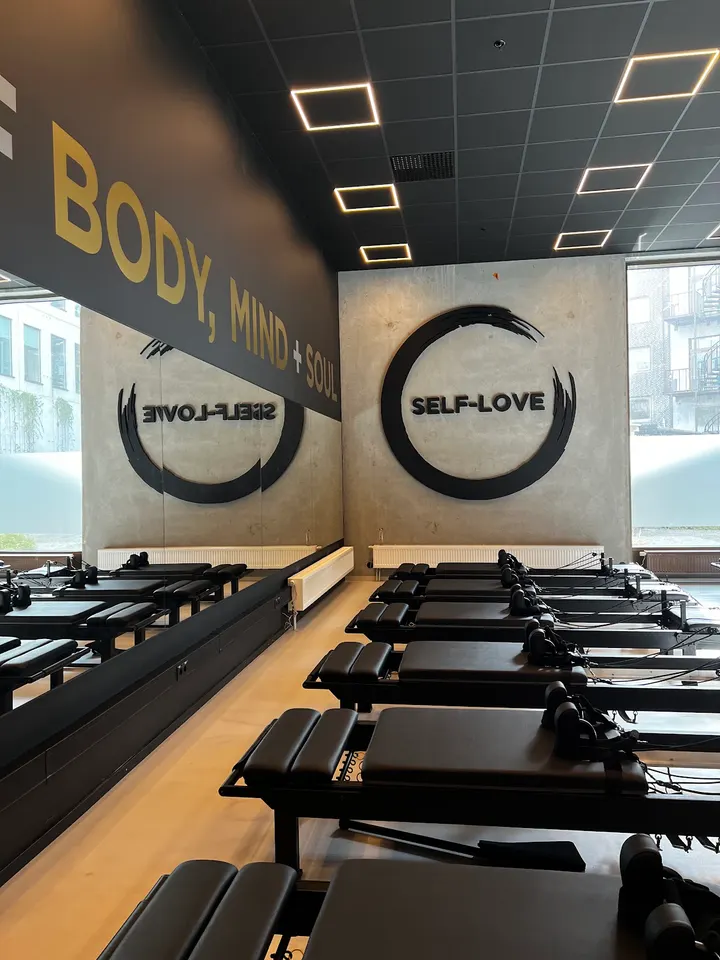 Reform Studio — reformer pilates-studio i Hyllievång, Malmö