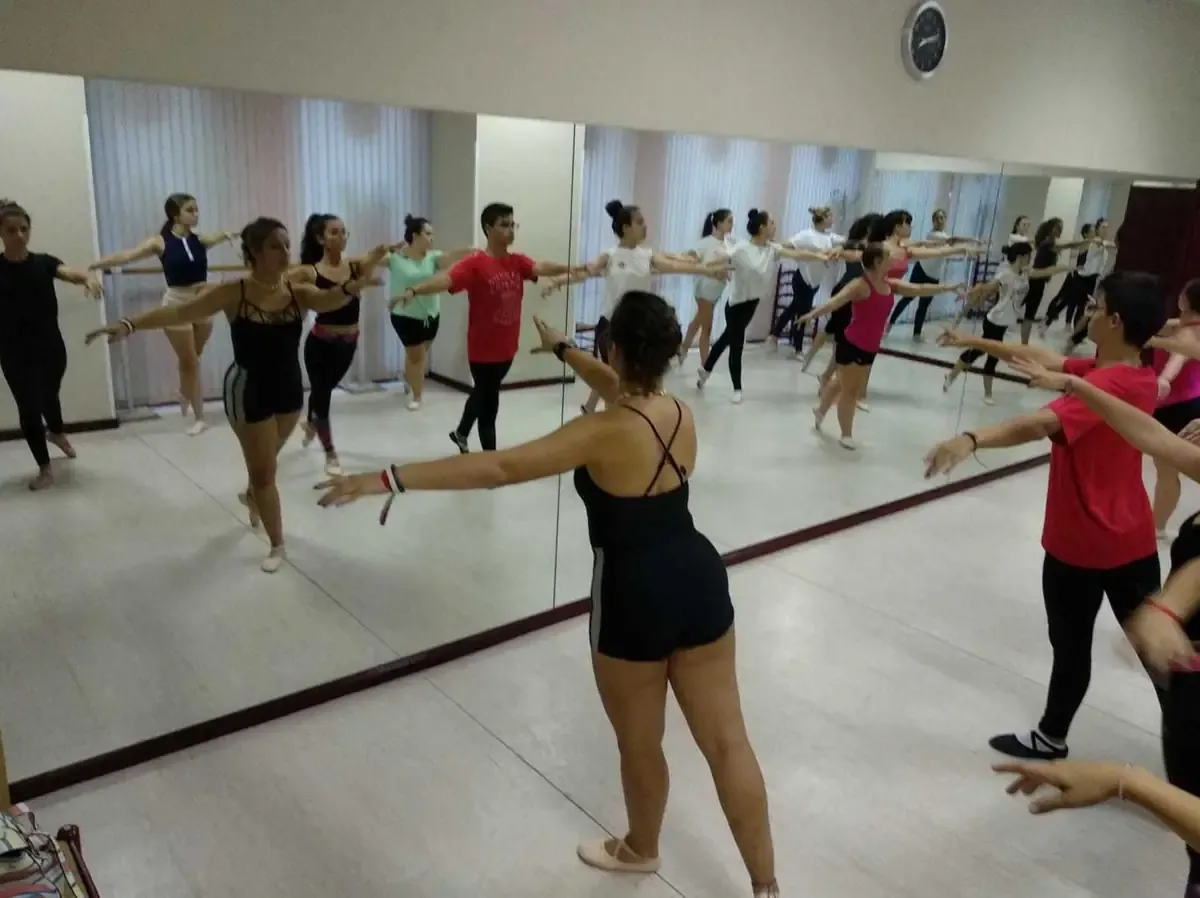 ESTUDIO DE DANZA TERESA — baile-studio en Coslada — 6