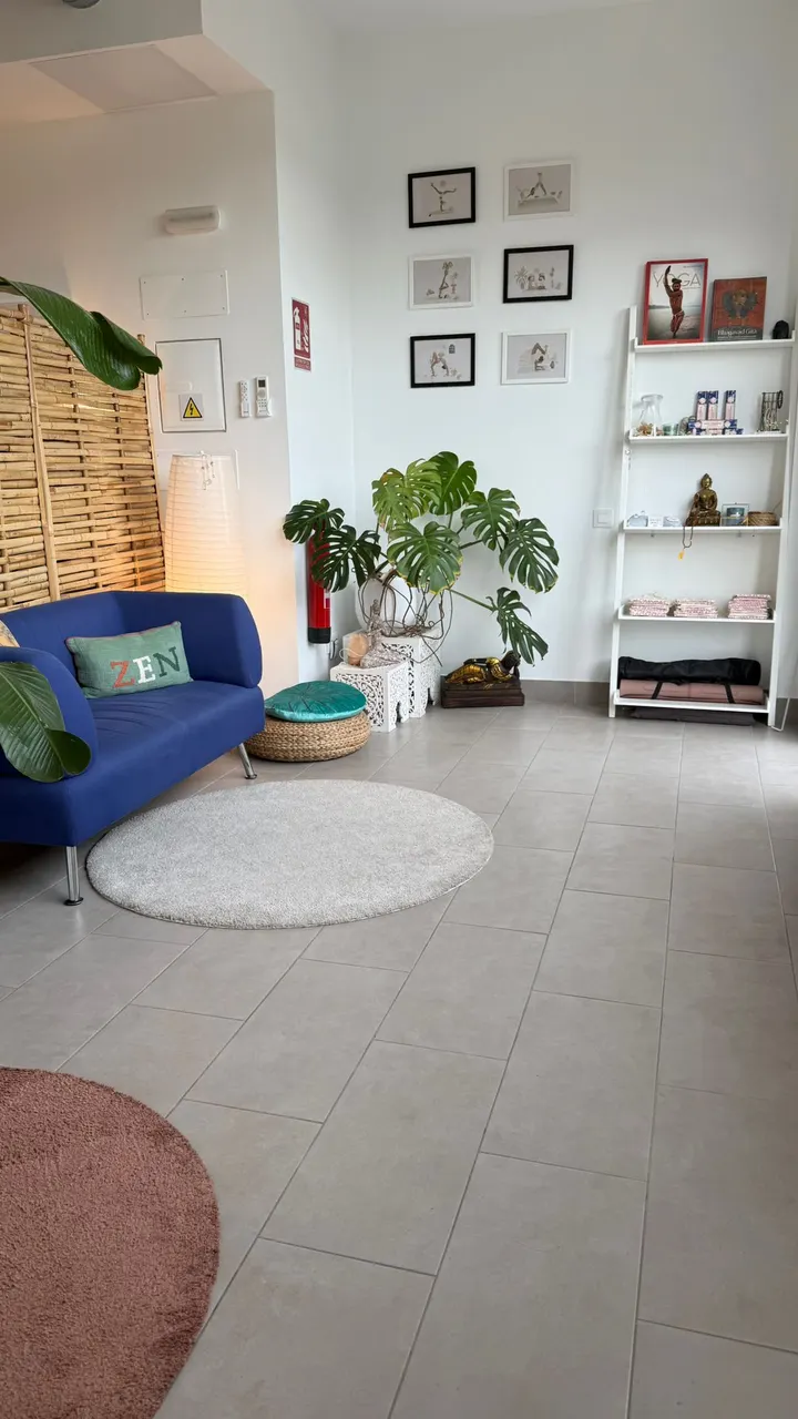 YOGAOMMM — yoga-studio i Nuevo Bercial, Getafe