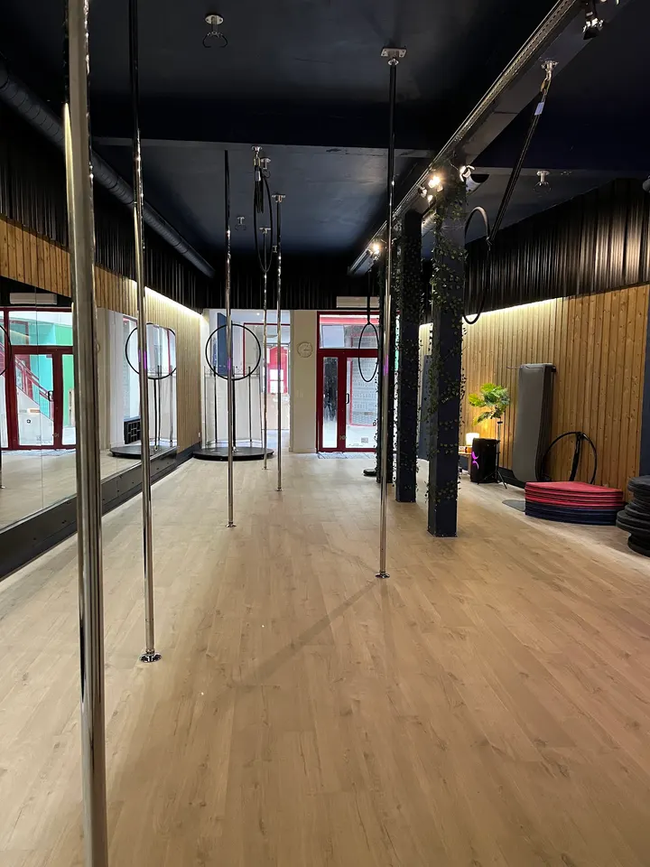 Flow studio — pole fitness-studio à Lannion — 4