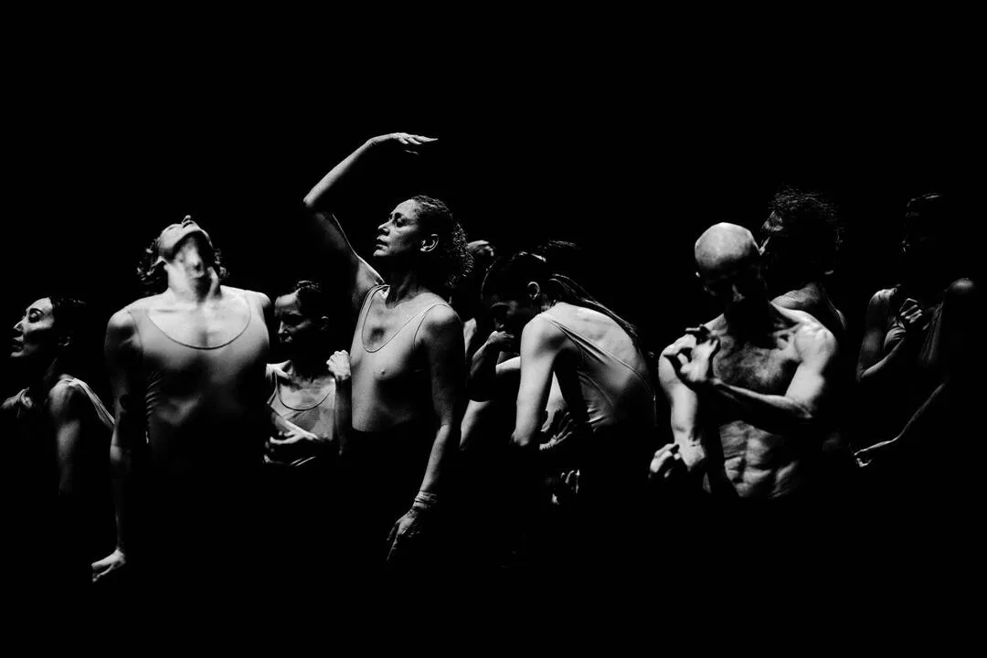 Sasha Waltz & Guests — yoga-studio i Berlin — 4