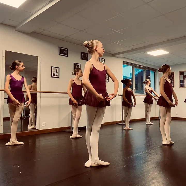 Côté Cour — danse-studio à Mont-Saint-Aignan — 3