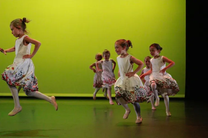 Côté Cour — danse-studio à Mont-Saint-Aignan — 5