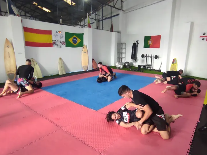130 jiu jitsu club (brazilian jiu jitsu Chiclana) — artes marciales-studio en Chiclana de la Frontera — 2