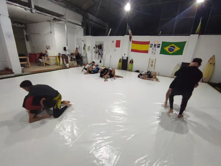 130 jiu jitsu club (brazilian jiu jitsu Chiclana) — artes marciales-studio en Chiclana de la Frontera — 3
