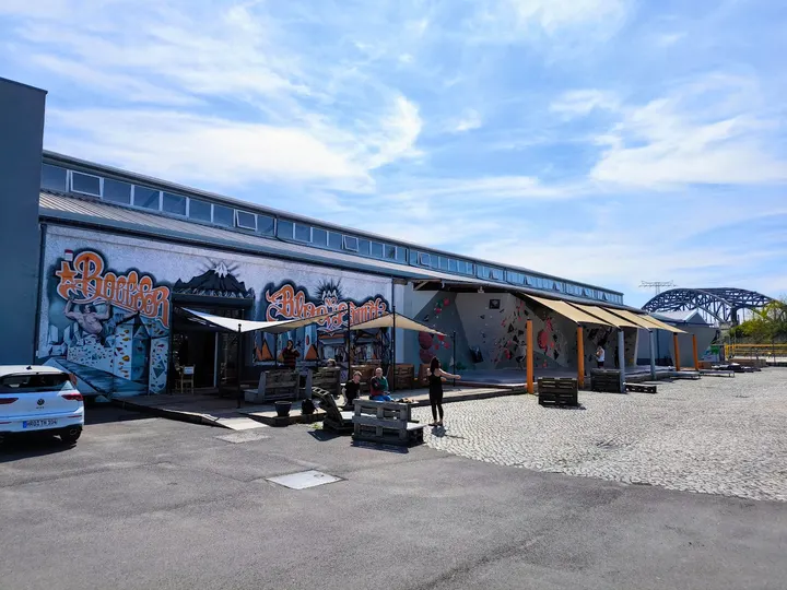 BLOC NO LIMIT — bouldern-studio in Schönefeld-Abtnaundorf, Leipzig — 2