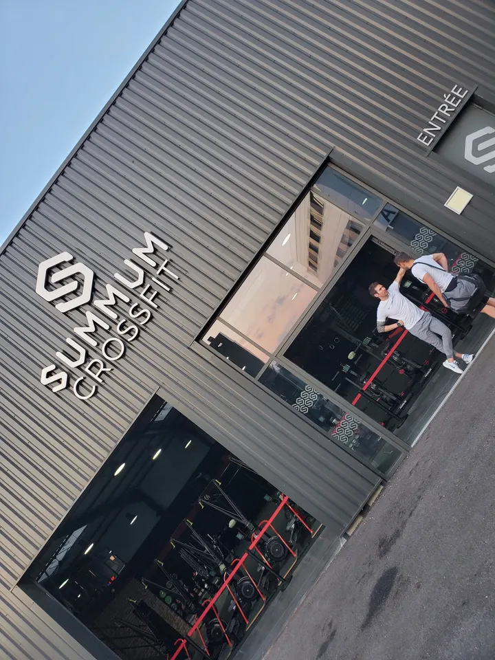 Summum CrossFit 6 Bd des Monts d'Or — CrossFit à Sathonay-Camp