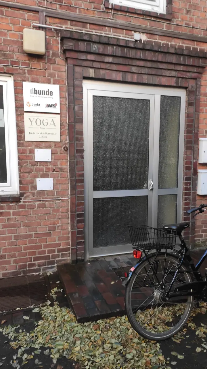 YOGA-RAUM im Innenhof in Kiel — yoga-studio in Kiel — 5
