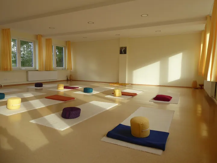 YOGA-RAUM im Innenhof in Kiel — Yoga in Brunswik, Kiel