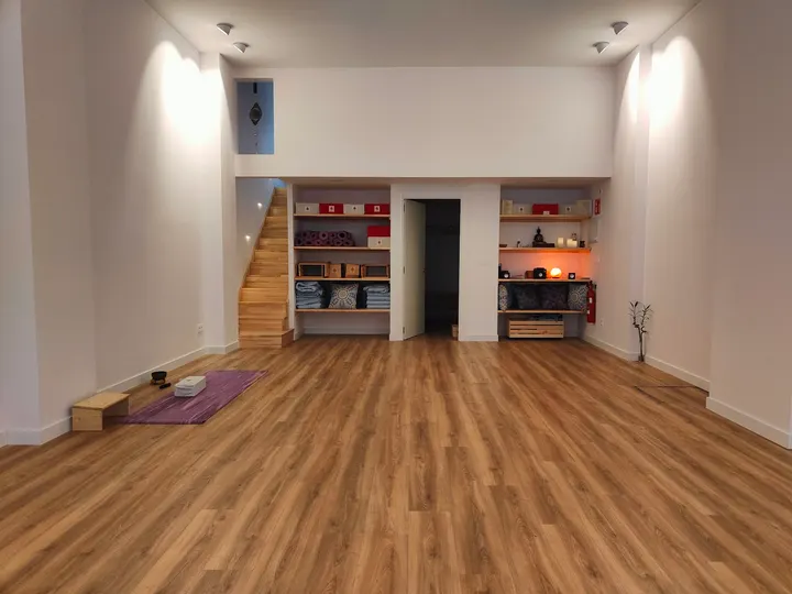 Adhara Yoga Bilbao, Salud Integral — yoga-studio en Santutxu, Bilbao — 2