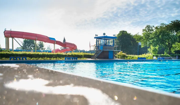 Zwembad Olympia — wellness-studio in Bloemenoord, Waalwijk — 2