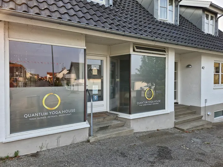 Quantum Yoga House Aps — Yoga i Lille Fjellenstrup, Gilleleje