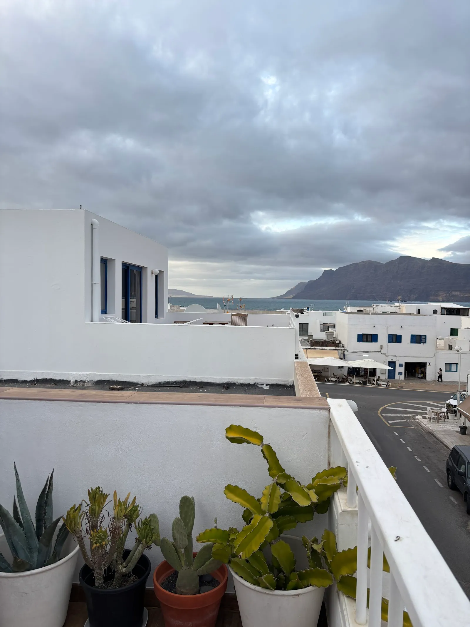 Calma Campus Famara Yoga Lanzarote — yoga-studio en Caleta de Famara — 2