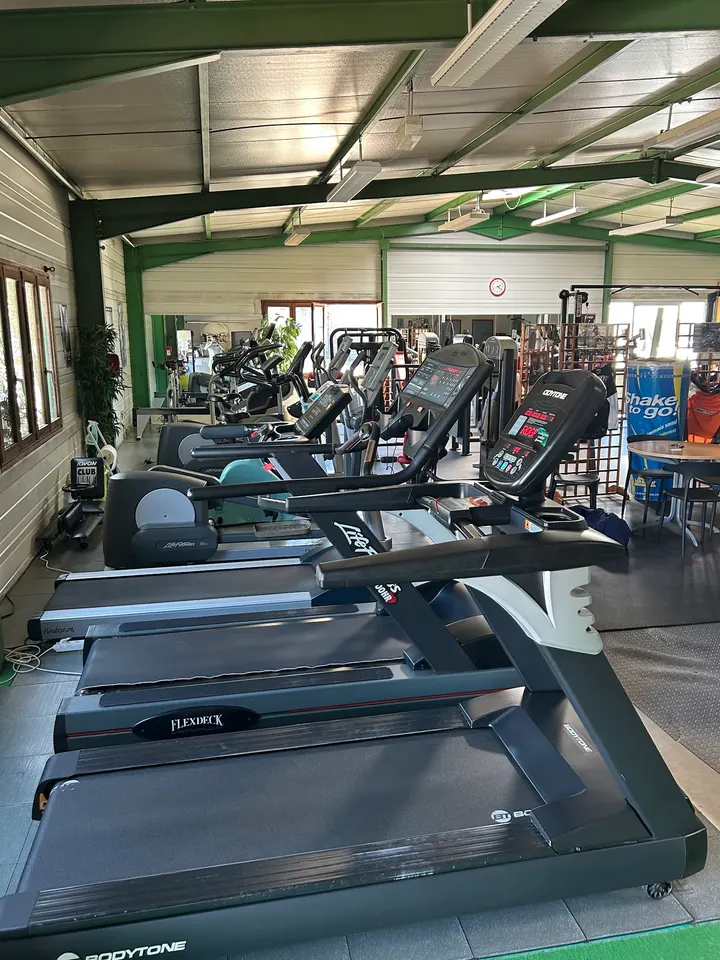 Olympic Form — salle de fitness-studio à Verdier, Peschadoires — 2