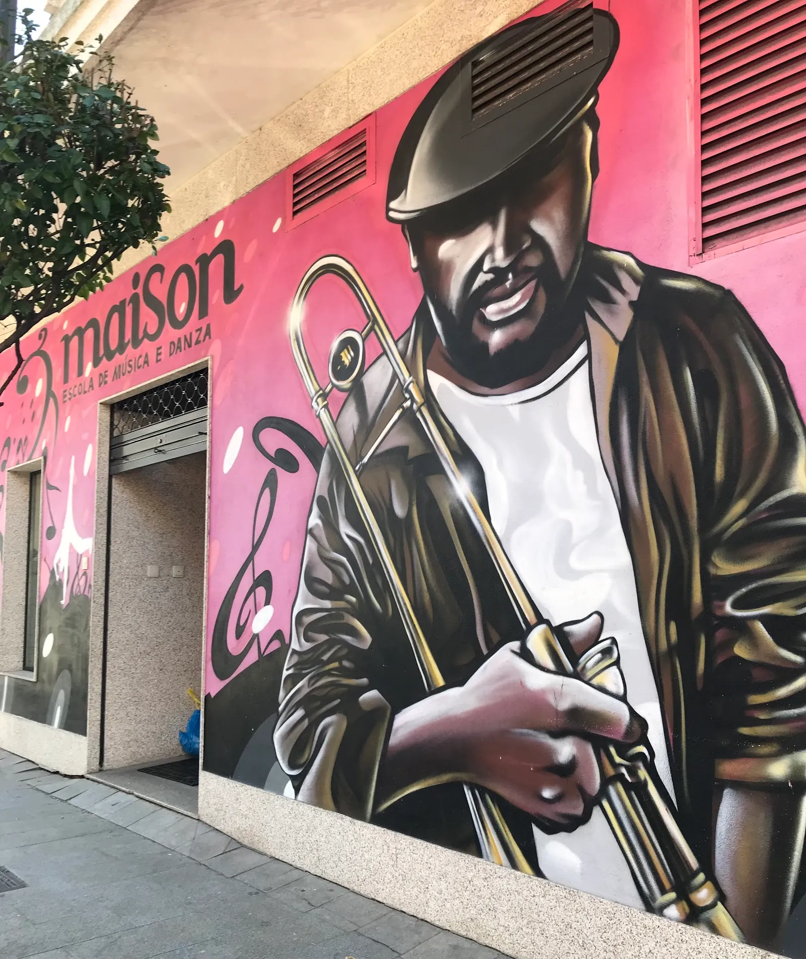 Maison Escola De Música E Danza — baile-studio en Aviseiro, O Porriño — 2