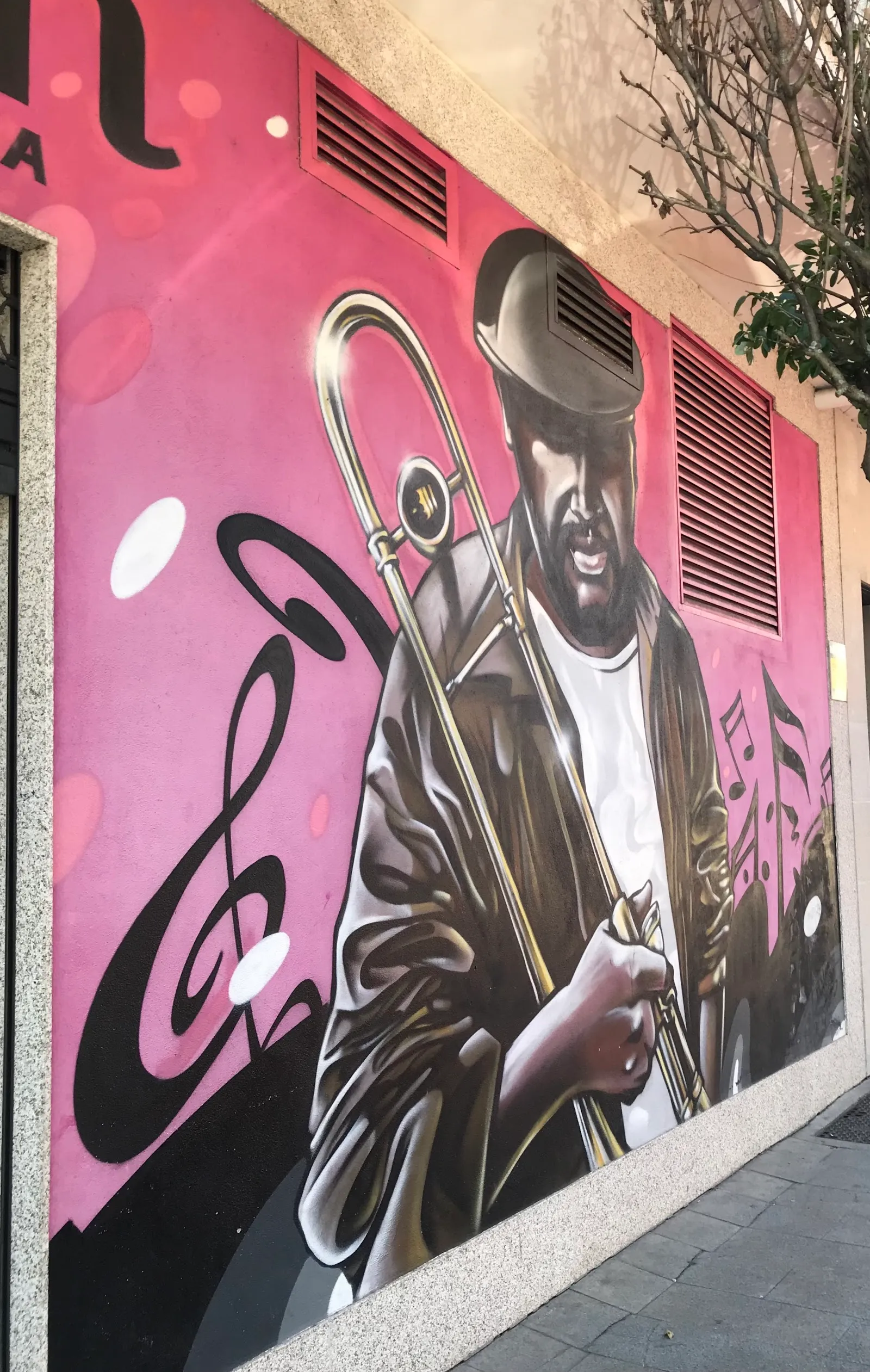 Maison Escola De Música E Danza — baile-studio en O Porriño — 3