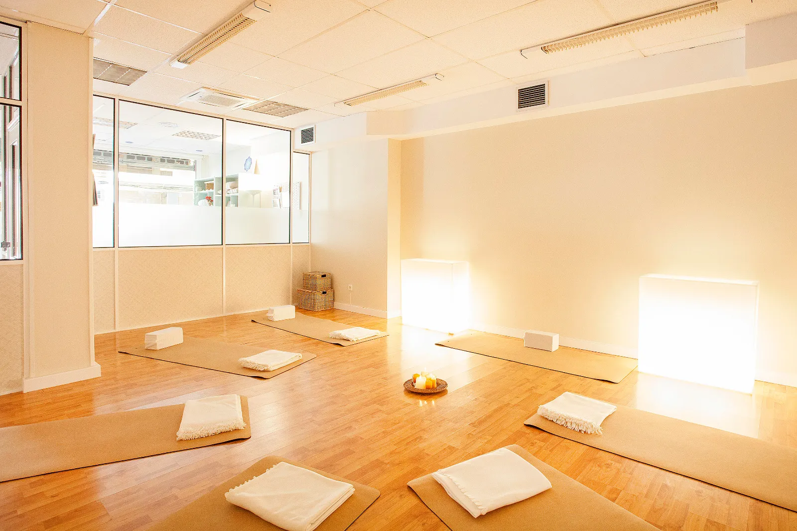 Unalome Sopela Yoga, pilates, masajes y bienestar, entrenamiento funcional — yoga-studio en Moreaga — 3