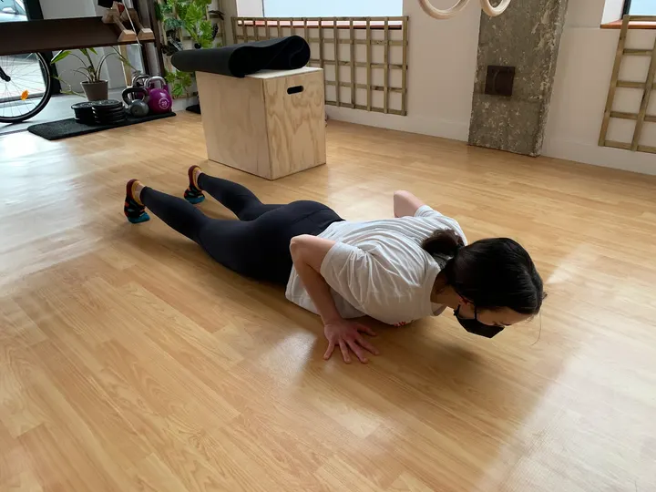 Dfinixi-On Woman — entrenamiento personal-studio en La Cueva, Fuenlabrada — 2