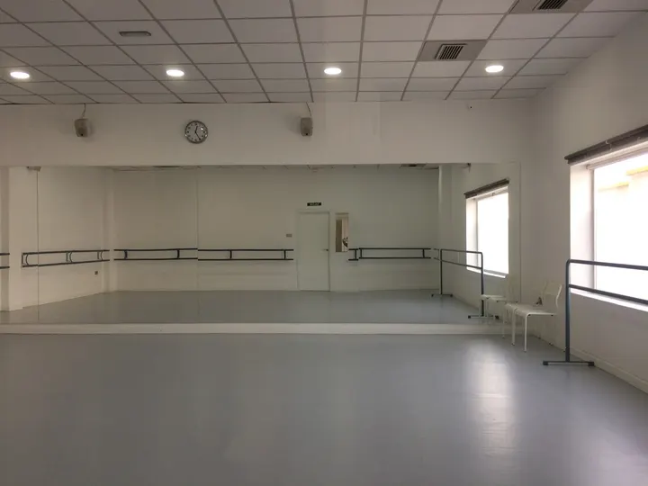 Oscar Quero Escuela flamenco.danza — baile-studio en Armilla — 4