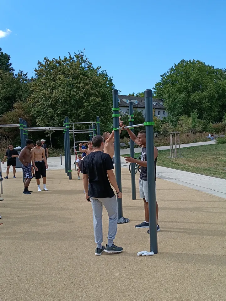 Calisthenics Anlage Platenstraße — calisthenics-studio in Dornbusch, Frankfurt am Main — 3