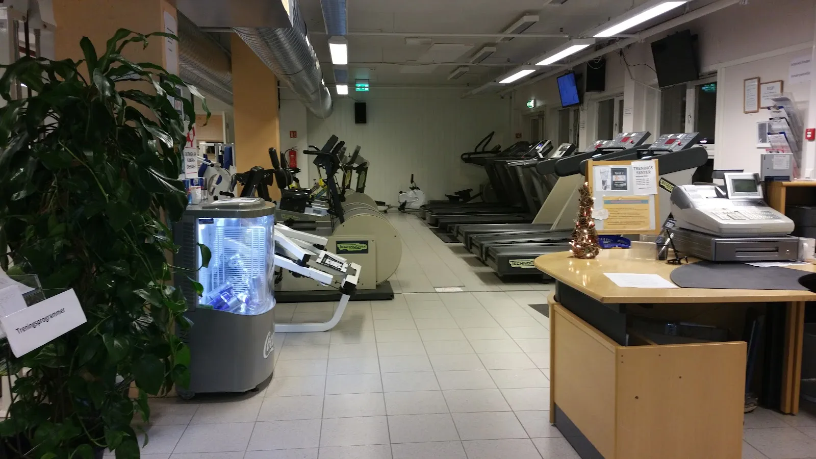 Cv Trening — treningsstudio i Saltrød — 2