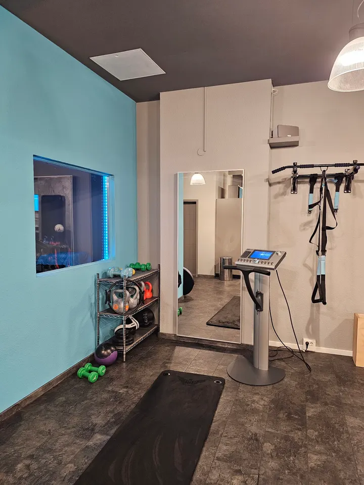 KURZSPORTMACHEN Dein — ems-training-studio in Köln — 5