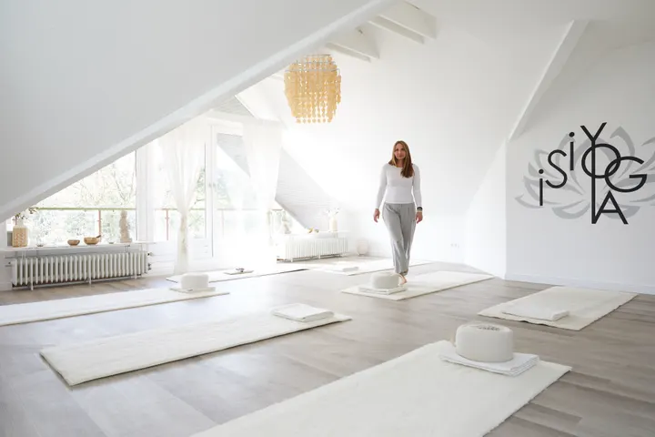 Isiyoga, Isgard Petzhold — yoga-studio in Hamburg — 5