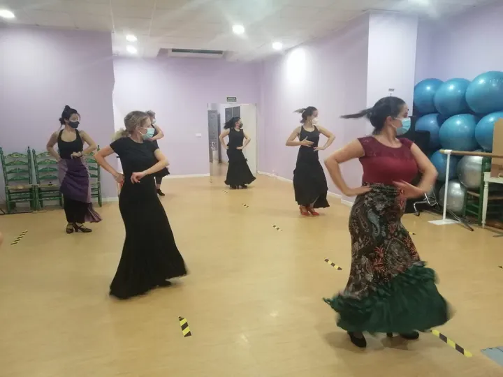 Escuela de baile Leganés - Escuela de flamenco - Danza - Patricia Doménech — baile-studio en Escritores, Leganés — 2