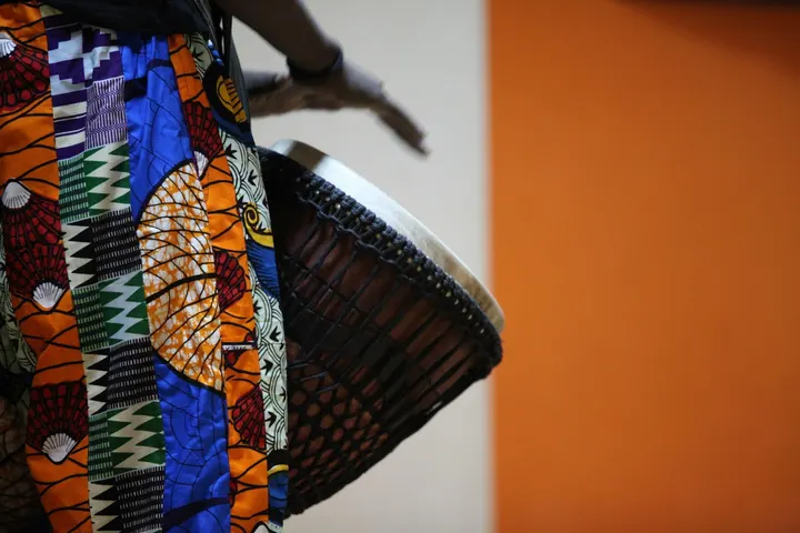 Kercasaafrica , Kerafrica — baile-studio en Aldaia, Valencia — 3