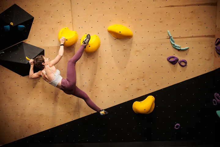 MONOBLOC — Boulder en Reus