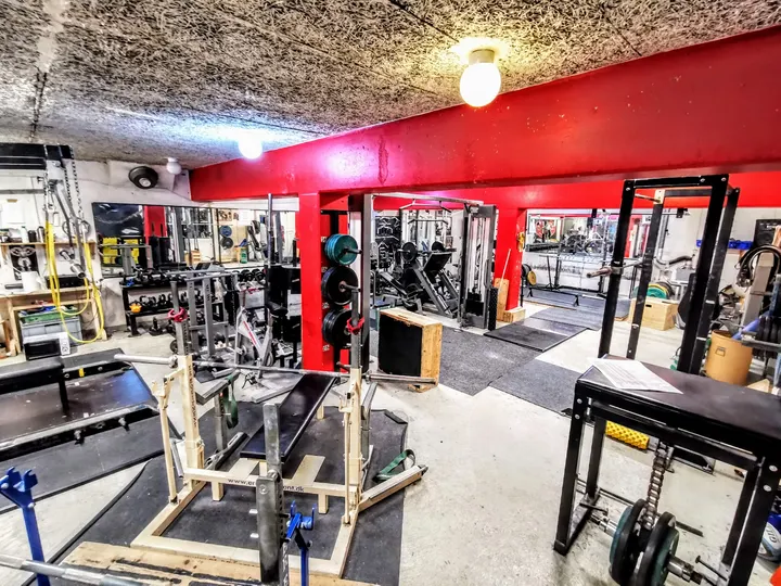 Extreme Power Gym — styrketräning-studio i Skarpnäck — 2