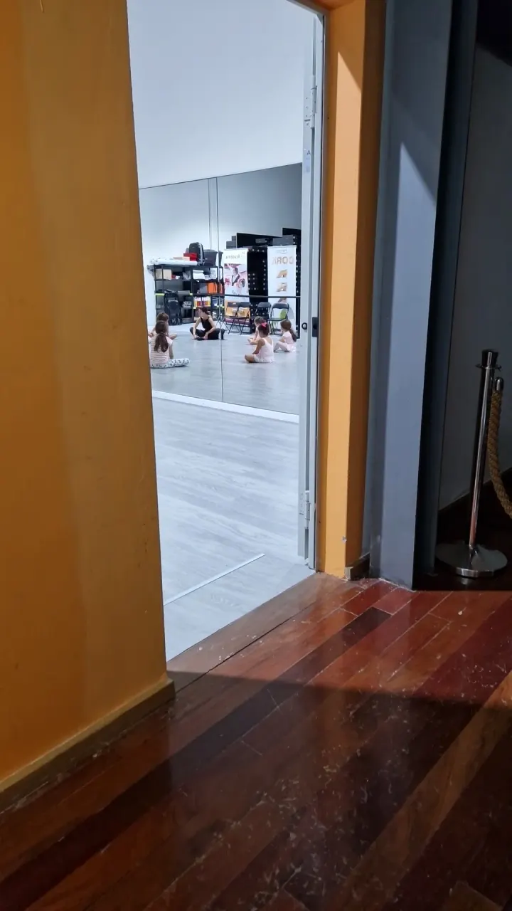 Portdance Studios Gulpilhares — dança-studio em Porto — 3