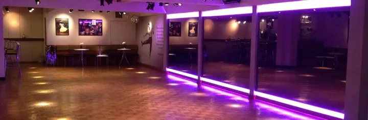 De Vos Danscentrum — Dans in Hazeveld, Alphen aan den Rijn