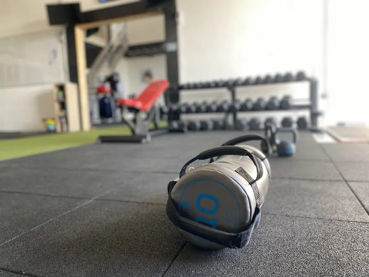 H-Training — salle de fitness-studio à Dompierre-sur-Mer — 5