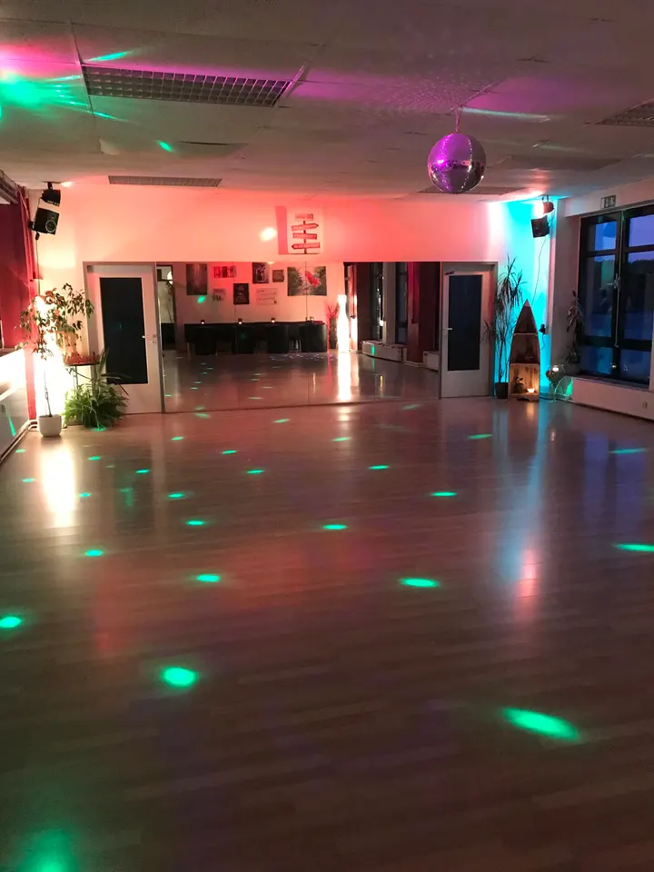 Tanzschule Let’s Dance Bielefeld — Tanz in Mitte, Bielefeld
