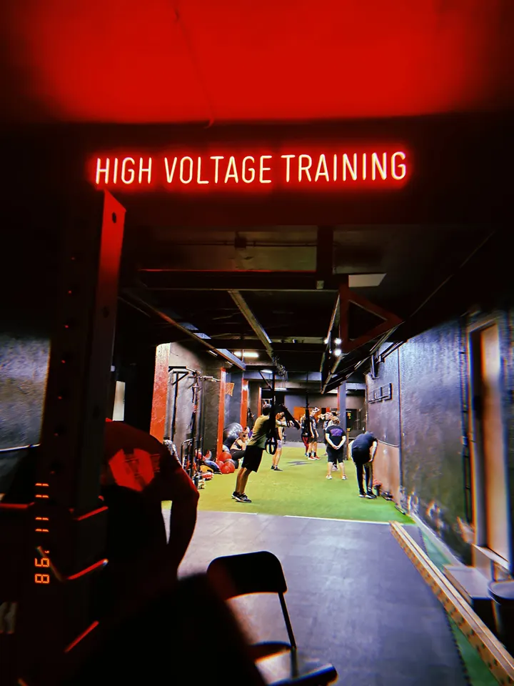 High Voltage Training BCN — entrenamiento funcional-studio en Barcelona — 3