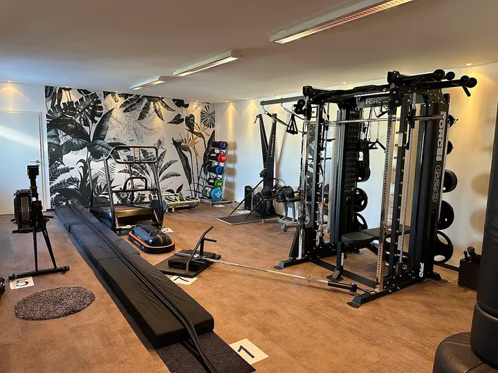 SENTIREE Für Frauen Dr. Mario Hirschler — fitnessstudio in Forchheim, Rheinstetten — 3