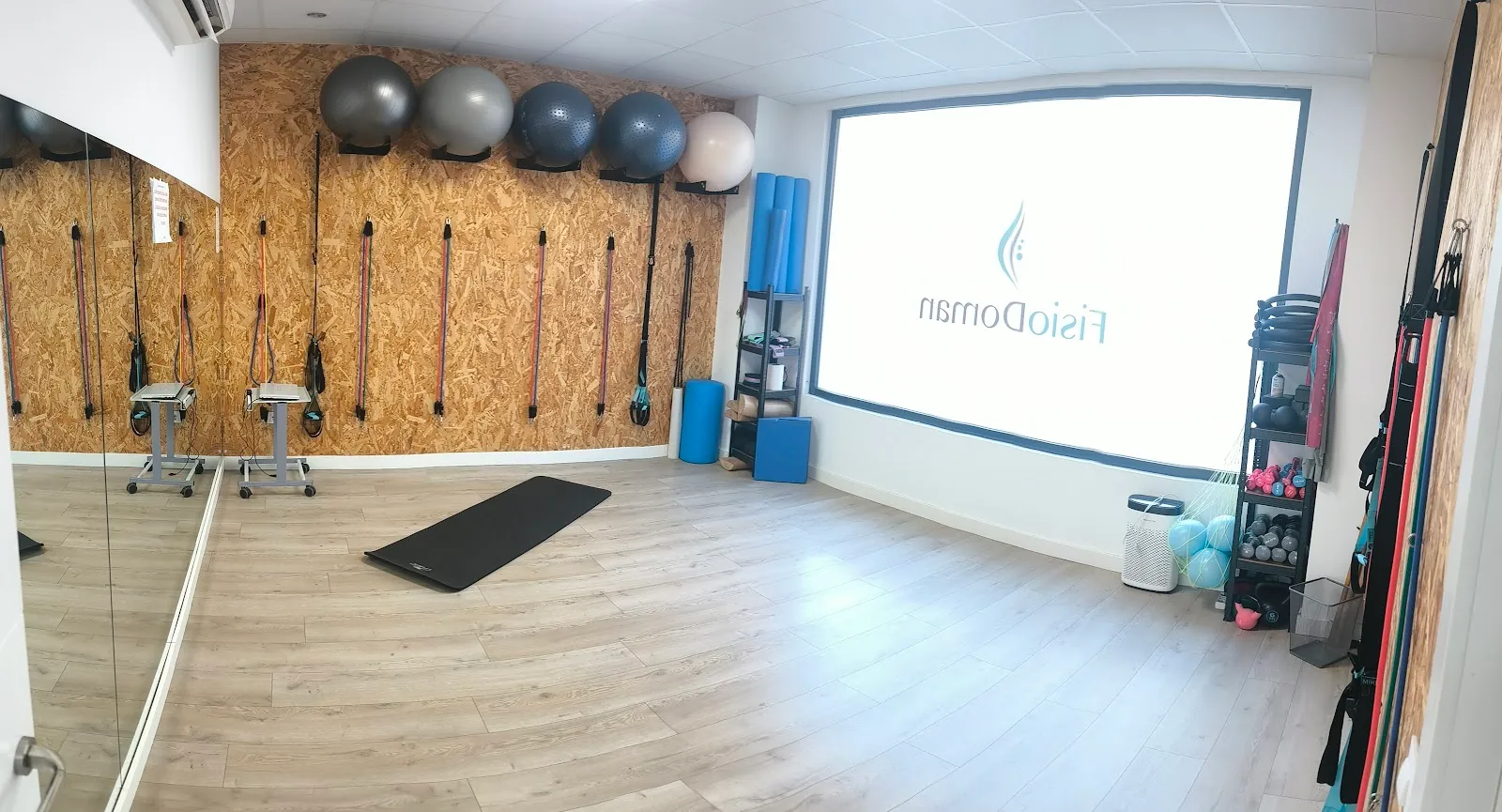 FISIODOMAN Fisioterapia, Osteopatía y Pilates Máquinas — pilates-studio en Móstoles — 5