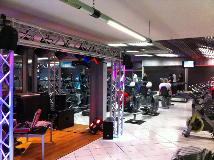*urban fit center — Salle de fitness à La Neuvillette, Reims