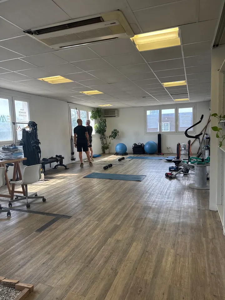 EMS révolution bouc bel air — salle de fitness-studio à Bouc-Bel-Air, Marseille — 2