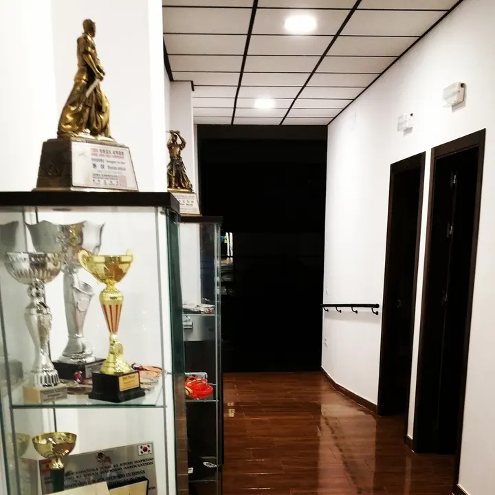 YONG MU DOYANG - EL CLUB DE LOS VALIENTES (Escuela de Artes Marciales) — artes marciales-studio en Sevilla — 3