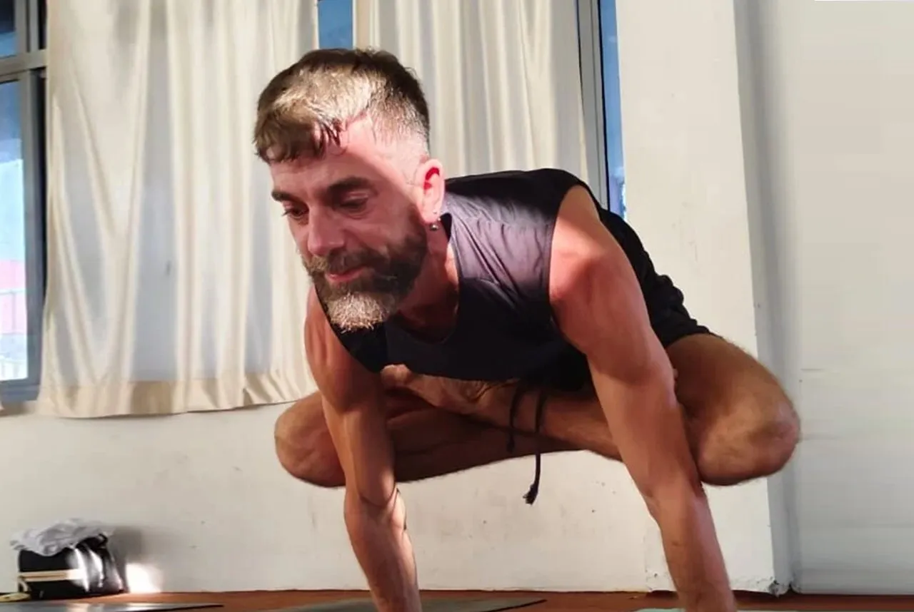 Anuttara Yoga Shala Barcelona — yoga-studio i Cornellà de Llobregat — bild 4