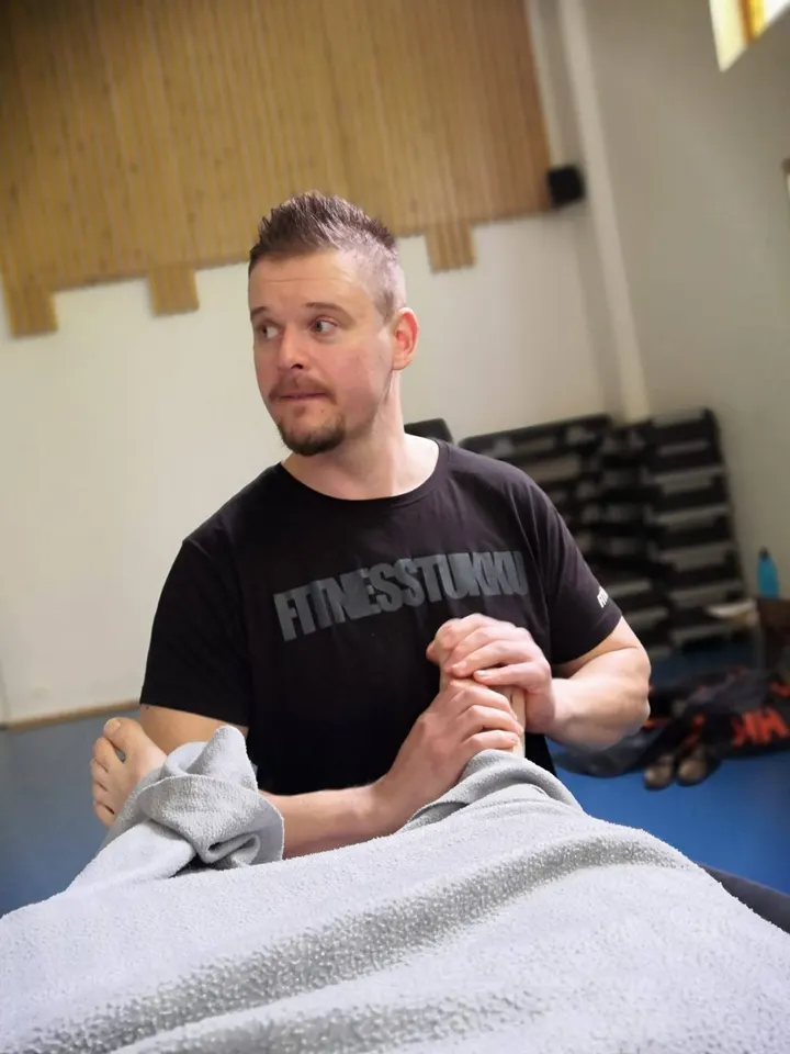 LIHASMUISTI - kehonhuolto & valmennus — pt studio – Koivistonmäki, Riihimäki — 2