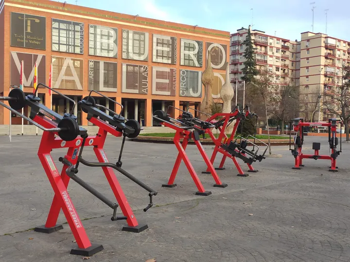 Gimnasio al Aire Libre — fuerza-studio en Casco Antiguo, Alcorcón — 3