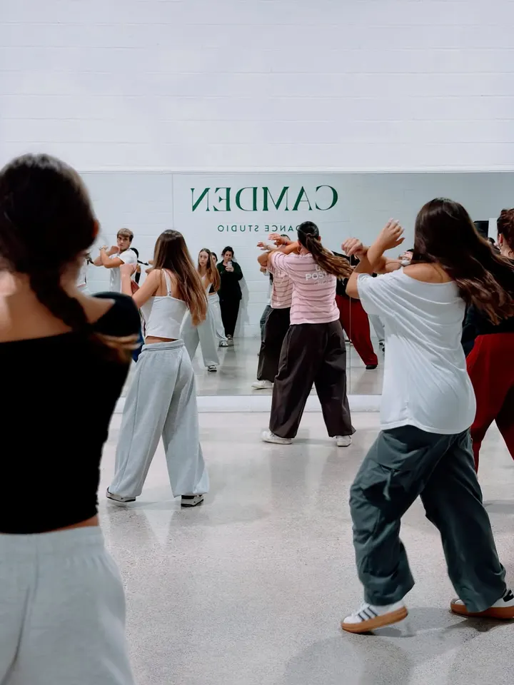 Camden Dance Studio — baile-studio en Bergara — 3