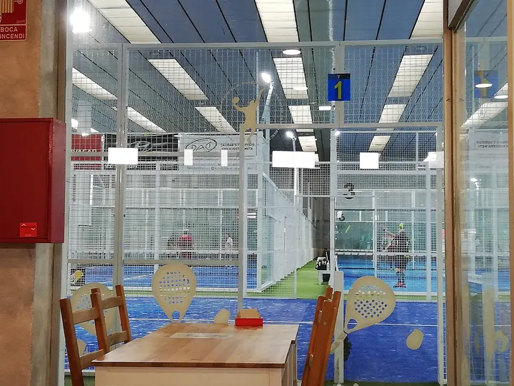 Barbera padel indoor Santa María — entrenamiento funcional-studio en Barberà del Vallès, Barcelona — 2