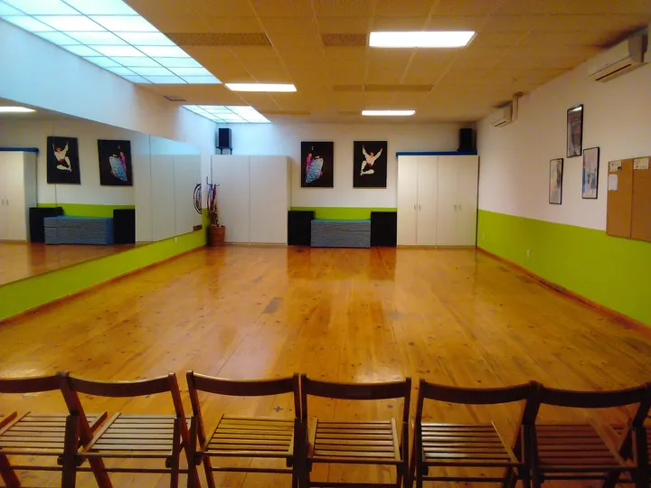 Academia Estampa Baturra — baile-studio en La Almozara, Zaragoza — 3