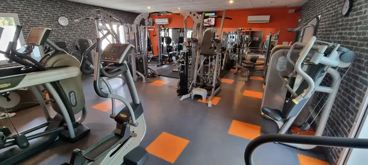 A Responsabilite Limitee Relook Form — salle de fitness-studio à Bel Air, La Flotte — 2
